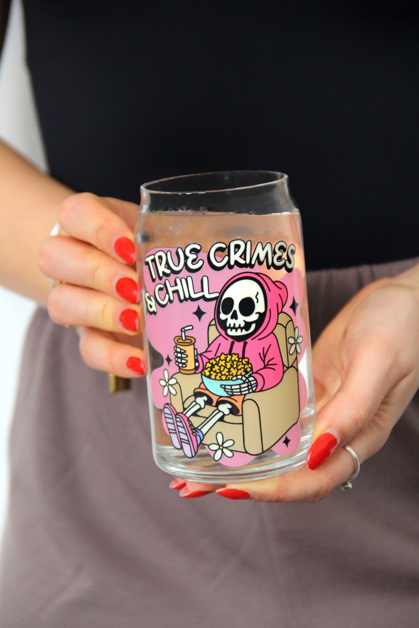 Sklenička - True crime & chill
