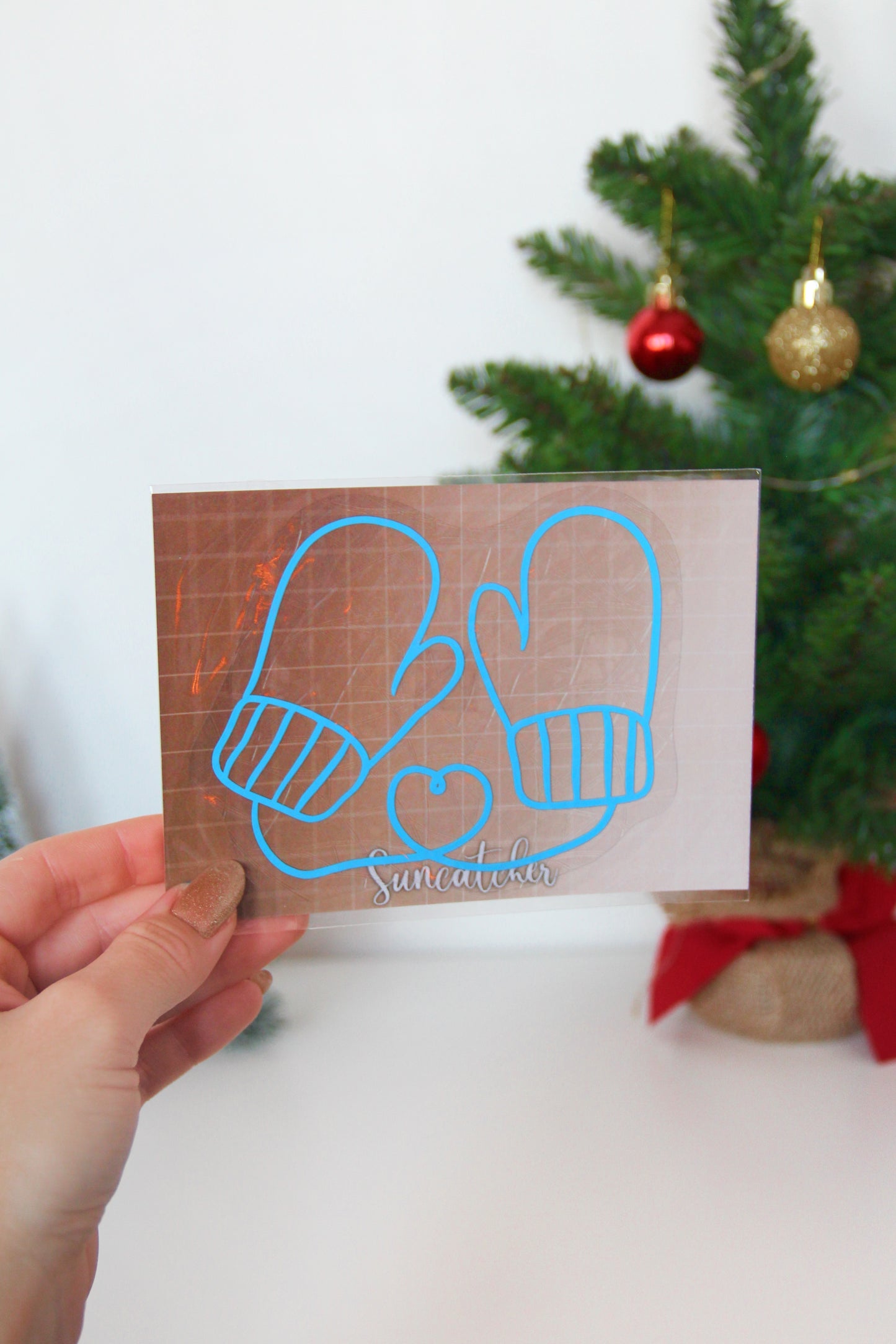 Suncatcher - Winter glove