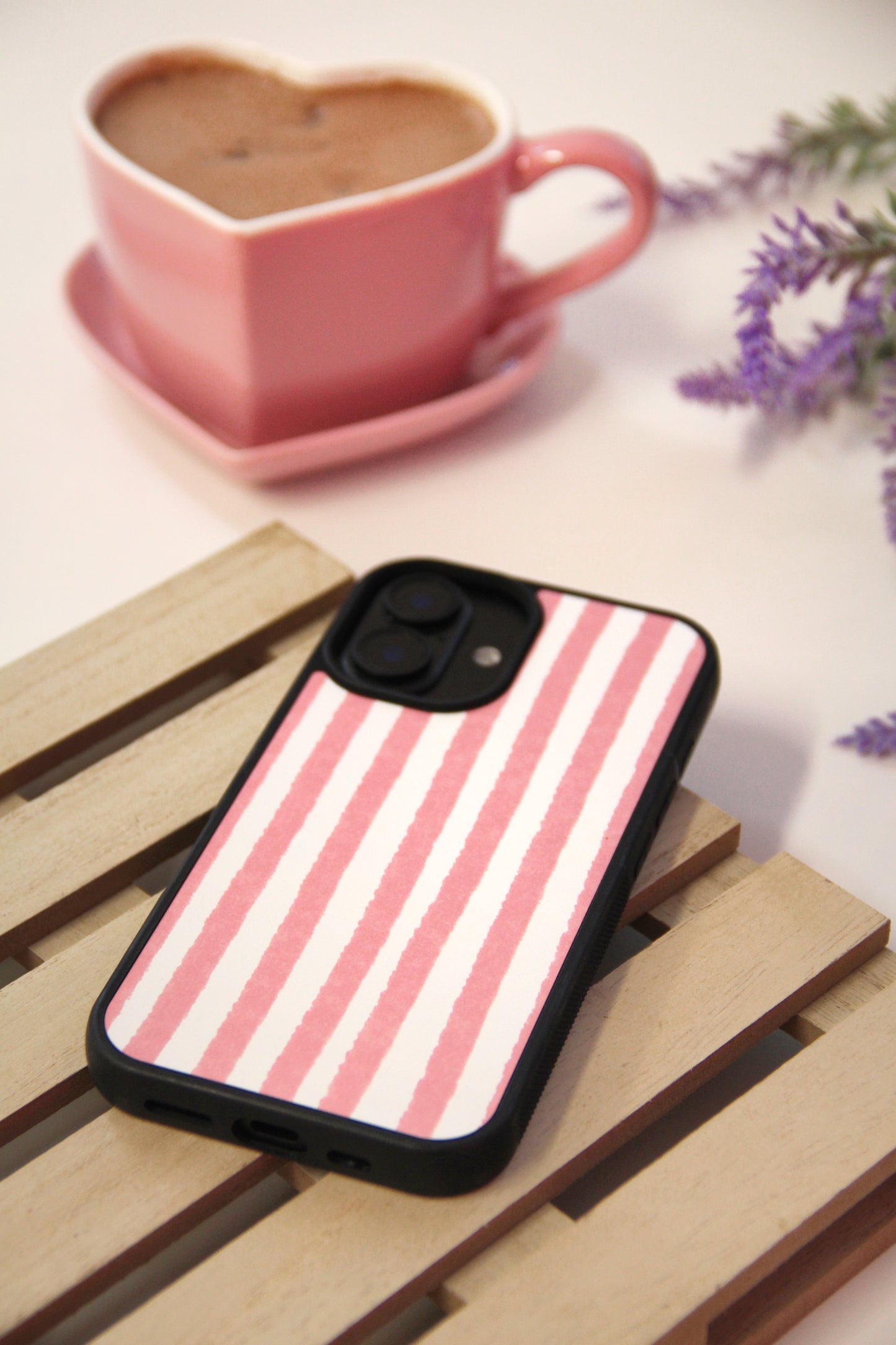 Kryt - Pink minimalist stripes
